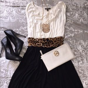 Express leopard dress medium. Perfect for fall