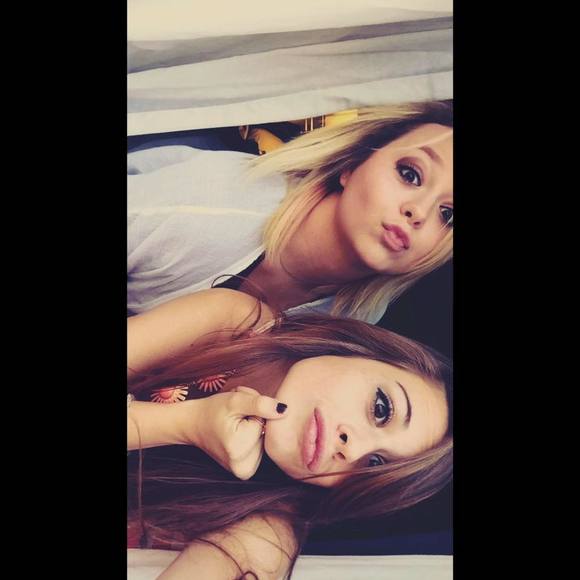 Meet your Posher, Roxy - Picture 1 of 1