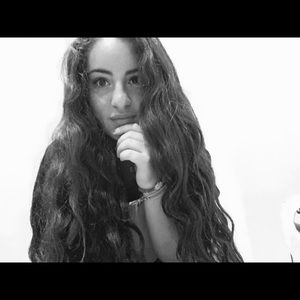 Meet your Posher, Yana