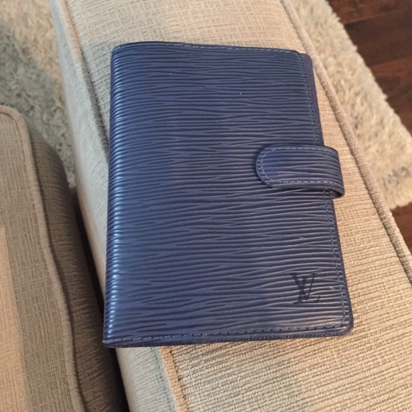 Louis Vuitton Accessories - Authentic Louis Vuitton small planner