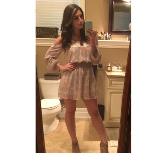 Meet your Posher, Jennifer - Picture 4 of 4