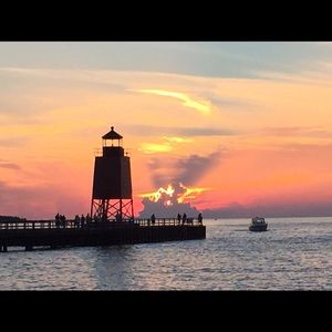 Meet your Posher, Holly