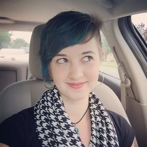 Meet your Posher, Mandy