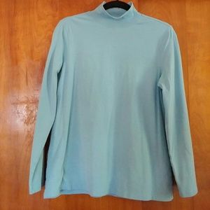 Turtle neck shirt