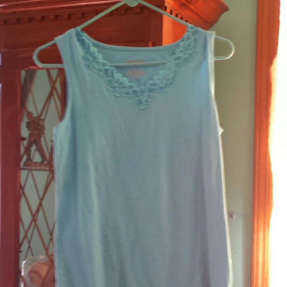 Turquoise tank with lace