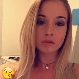 Meet your Posher, Falisha