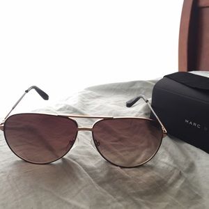 Marc by Marc Jacobs Aviator Sunglasses gold