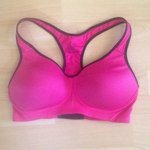 Nike Dri-Fit 32D Sports Bra