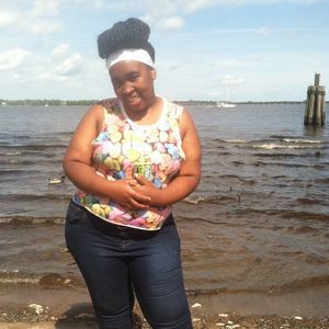 Meet your Posher, Ebonie