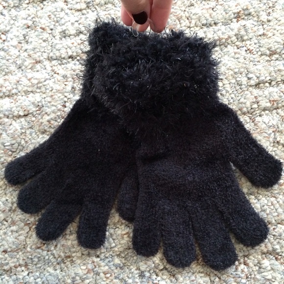 NWT Black Stretch Gloves