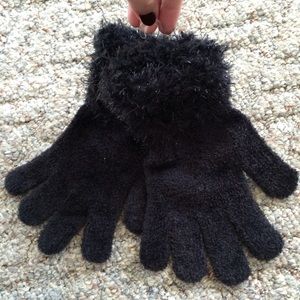 NWT Black Stretch Gloves
