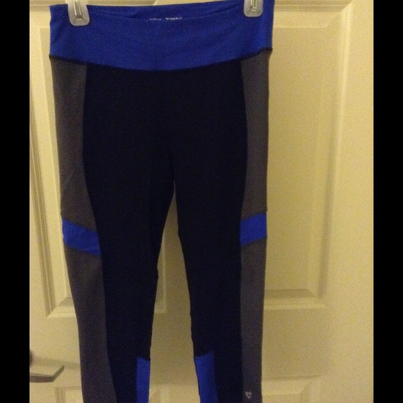 Betsey Johnson Performance Capris