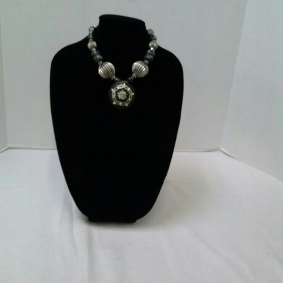 Jewelry - Picture 1 of 4