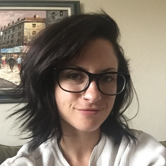 Meet your Posher, Paris
