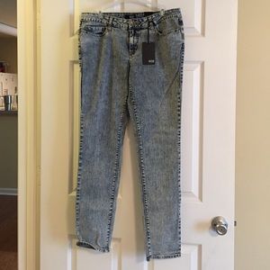 Acid wash jeans