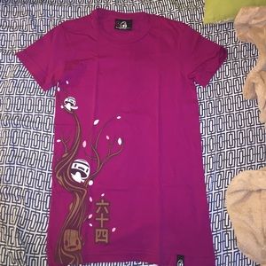 Kid Robot T-Shirt. Worn once, feels brand new!