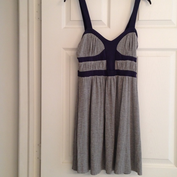SOLD-TOPSHOP Super Cute!! grey and blue dress - Picture 2 of 3