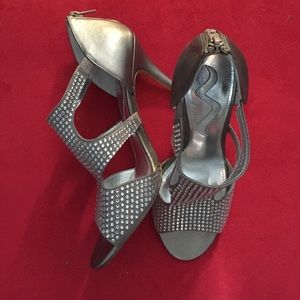 Nina 7.5 sparkle heel prom perfect special event
