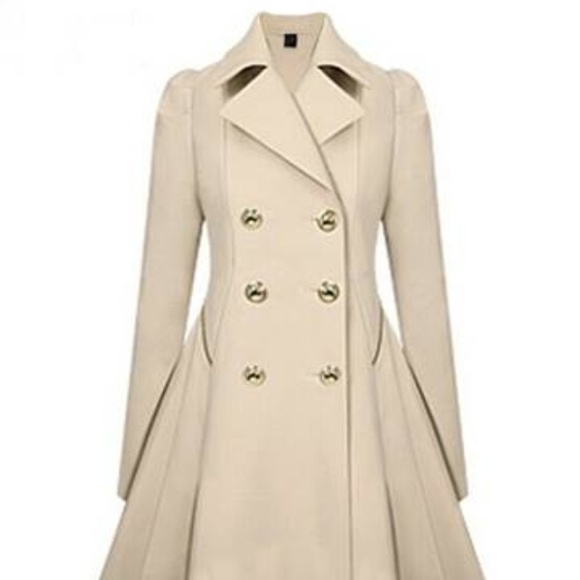 New beautiful creAm color coat size M - Picture 2 of 4