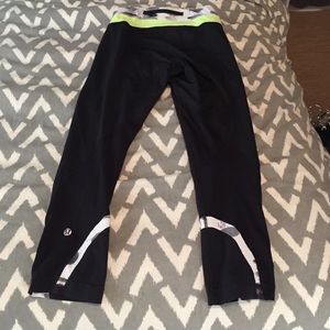 Cropped lulu lemon running leggings