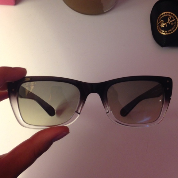 Authentic Ray-bans! - Picture 3 of 3