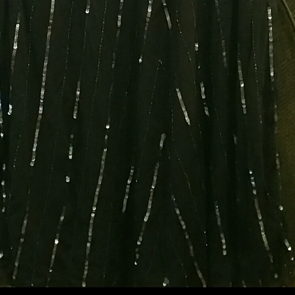 Additional Pictures of black sequined gown - Picture 4 of 4