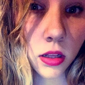 Meet your Posher, Lexi