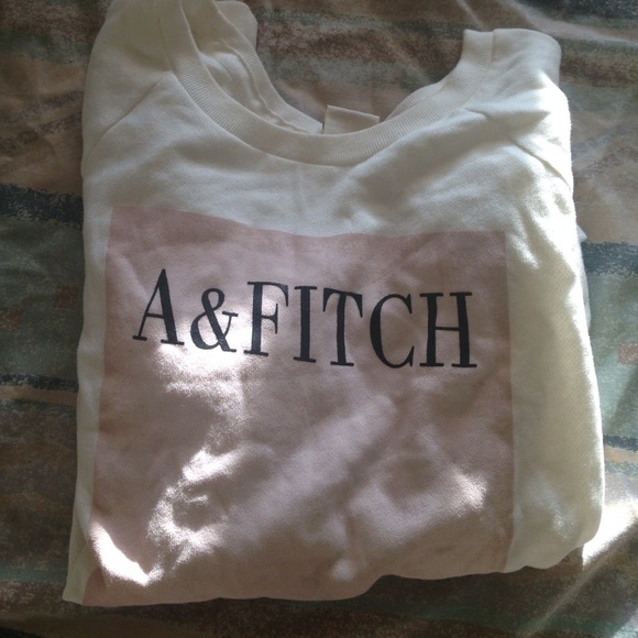 Abercrombie & Fitch crew neck