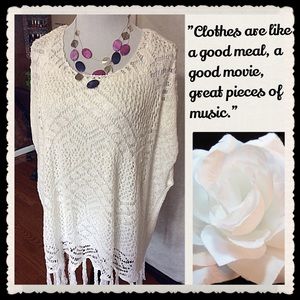 🎉Sale🎉🌸Fringe Crochet Pocho Top🌸