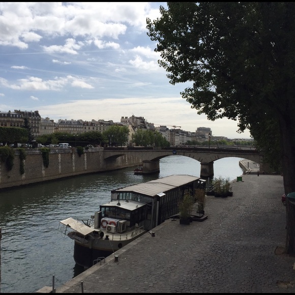 Meet your Posher, Kelsey - Picture 1 of 1