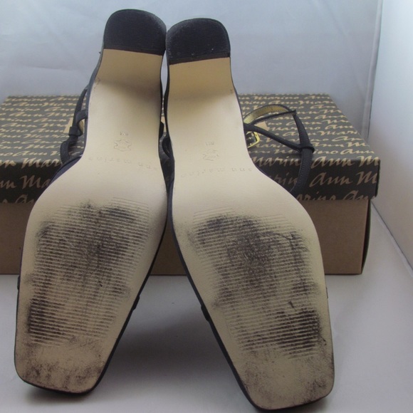 Ann Marino Black Fabric Pumps - Picture 3 of 3