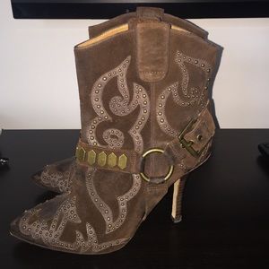 Brown suede cowgirl boots