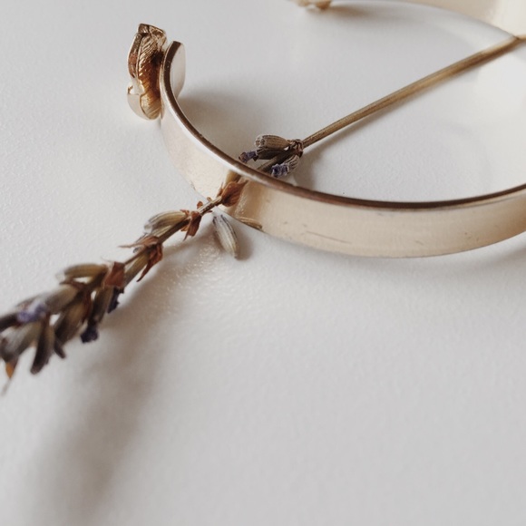 🎉HP🎉fleur cuff - Picture 3 of 4