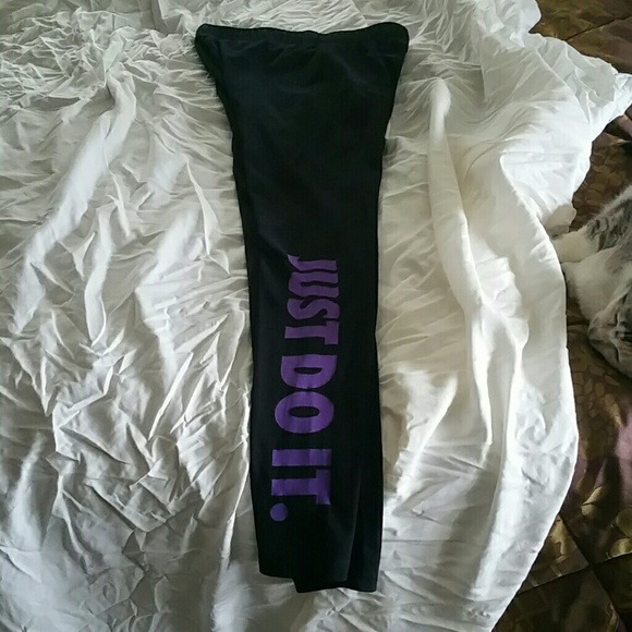 Womans nike leggings