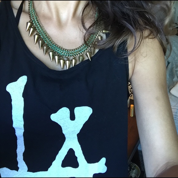 Crop Top - LF - Picture 2 of 4