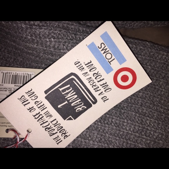 TOMS grey sweater. - Picture 3 of 4