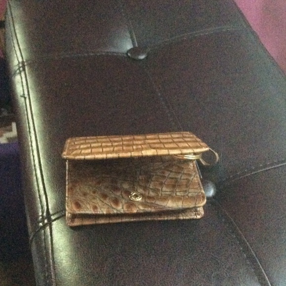 Brahmin wallet