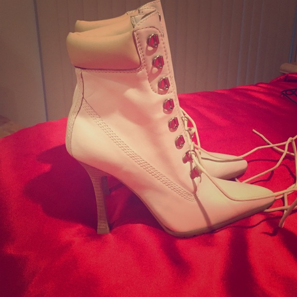 Steve Madden Ankle Boots - Picture 1 of 3
