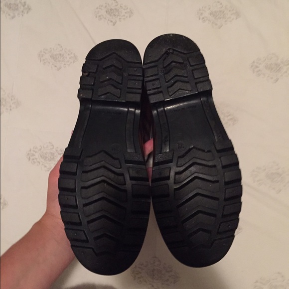 Burberry rain boots only wore a couple times