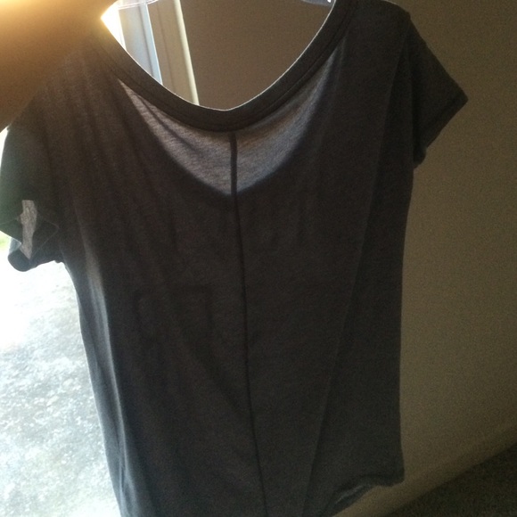 t-shirt - Picture 3 of 4