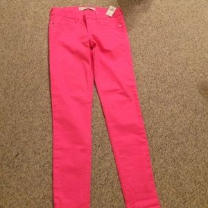 2r Abercombie and Fitch