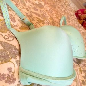 Victoria Secret Bombshell Bra