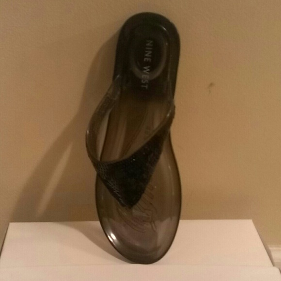 Sandals-flats - Picture 2 of 2