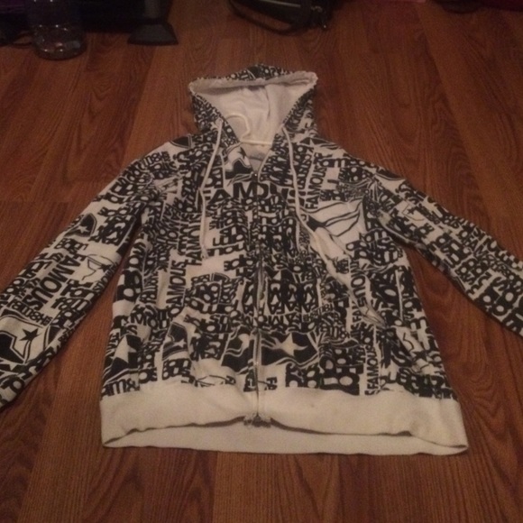 Famous jacket with hood - Picture 2 of 2