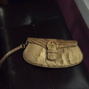 Brahmin clutch