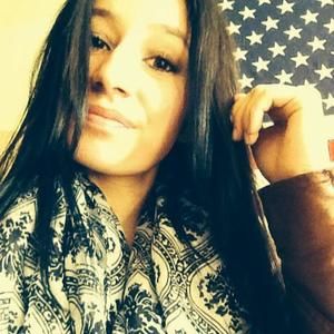 Meet your Posher, Abigail