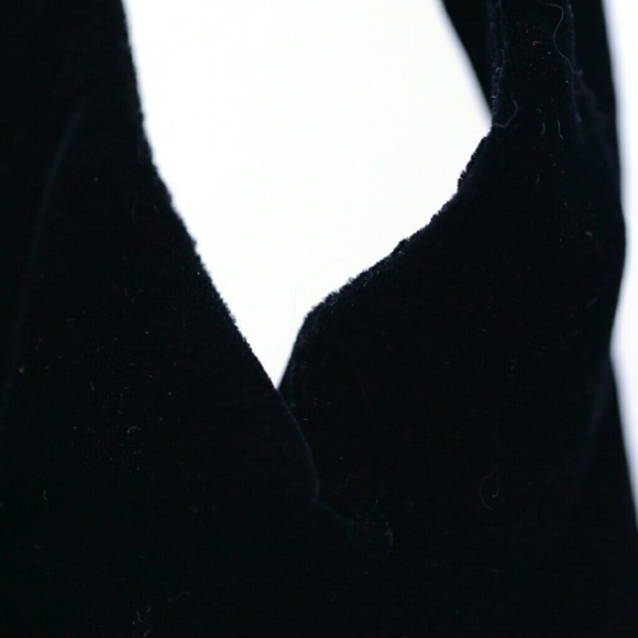 Zola Evening Black Velvet Halter - Picture 3 of 4