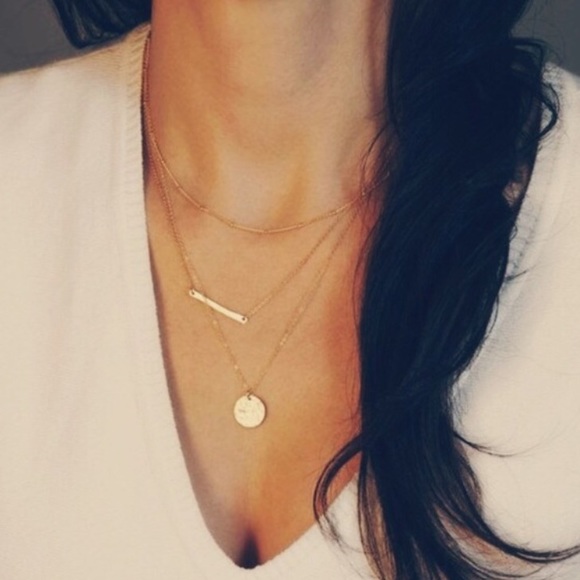 NWT triple layer gold disc necklace