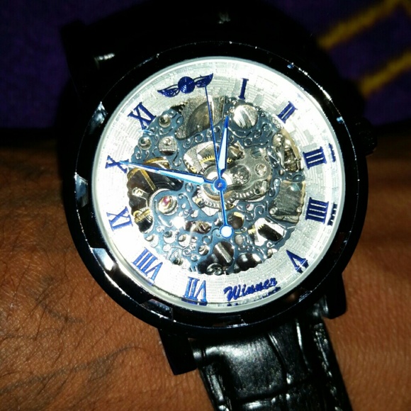 Luxury watch - Picture 3 of 3