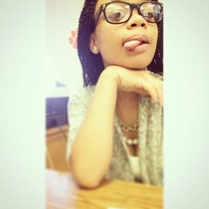 Meet your Posher, Mia